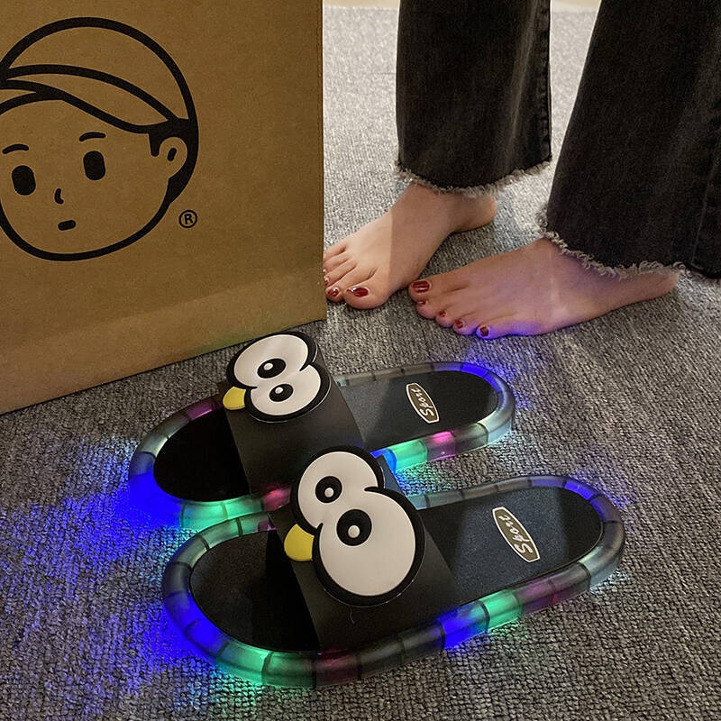 Leuke grote ogen lichtgevende  - Mule Slip On recensie en prijs